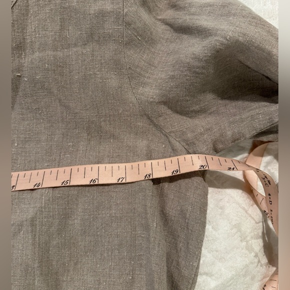 Flax V Pullover - Linen Shirt tan color 3/4 length sleeves - Picture 6 of 7